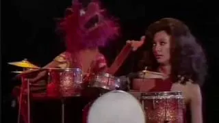 Os Muppets - Animal e Rita Moreno - Fever