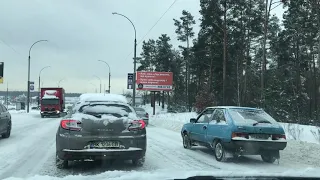 Сніг на дорогах Київщини