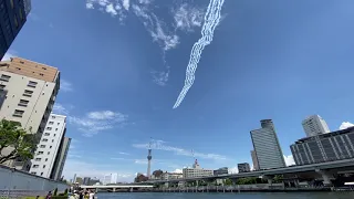 【Tokyo Olympic 2020】Acrobatic flight by Team "Blue Impulse" before the Olympic opening ceremony