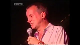 Frank Skinner Destroys Heckler.