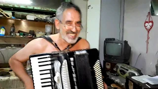 Armenian accordionist RUBEN YOOKHANYAN /RAFO/ plays a wounderful improvisation of Spanish music!!