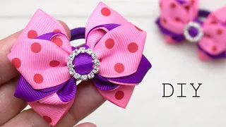 Look at This! So simply! Bows from Grosgrain ribbon. Decorations