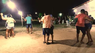 GILDENES ARAÚJO BOTANDO O POVÃO PRA DANÇAR EM BARRINHA DE CIMA NO BAR DA TAMARINA-TOCANDO DJ MALUCO