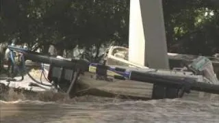 Brisbane floods dramatic footage 13 Jan