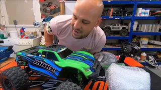 Unboxing Traxxas Maxx 4s + kit Wide Maxx + quick test