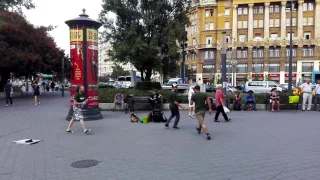 Uliczni Tancerze w Budapeszcie / Street Dancers in Budapest , gangam style
