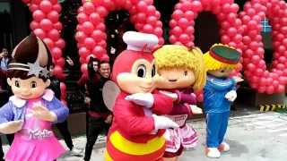 Jollibee vs UPeepz - Dance Showdown #Jollibee1000Stores