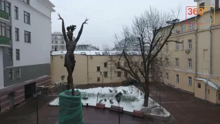 Памятник Майе Плисецкой в образе Кармен сняли коптеры