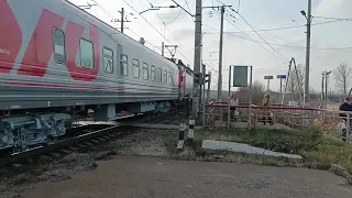 Электровоз ЭП20 - 065 с Пассажирским поездом №063/№064 "Самара - Санкт Петербург"