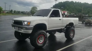 89 yota pickup v8 350 walk around