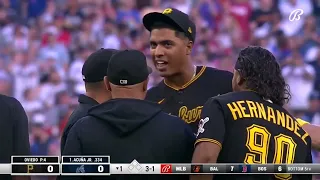 Braves/Pirates benches clear after Ronald Acuna + Johan Oviedo go back and forth.
