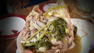 SINIGANG NA ULO NG BABOY... SINIGANG NA DINOSAUR KUNG TAWAGIN AT TRENDING SA TONDO MAYNILA...