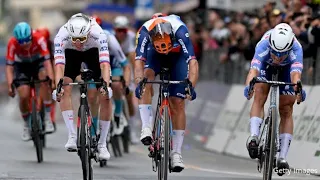 Ultimo Km della Milano-Sanremo 2024: vince Jasper Philipsen