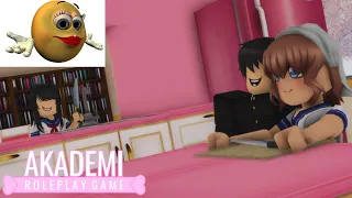 Roblox yandere é melhor que yandere normal