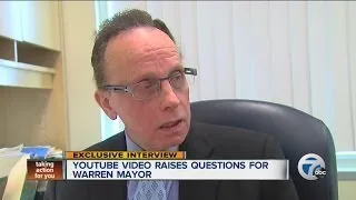 Warren Mayor Jim Fouts says he is not dating his executive assistant