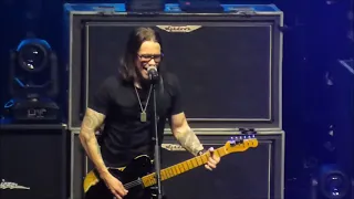 Alter Bridge - In The Deep (LIVE) Walk The Sky 2.0