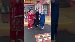 Shazia Manzoor Nay Alizeh Shah Kay Bad Hina Niazi Ko Neachy gira Dia | Taron Sey Karen Batain | GNN