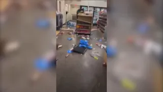 Video captures juveniles ransacking Wawa in Philadelphia