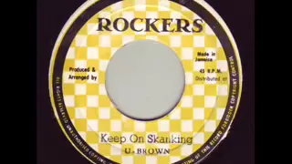 Dennis Brown - At The Foot Of The Mountain & Version