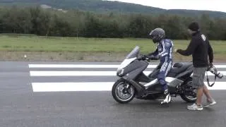 Yamaha Lazareth's Hyper Modified TMax goes over 200kph.mp4