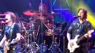 Doobie Brothers--Listen to the Music (finale)--Live PNE Summer Night Concert Vancouver 2017-08-31