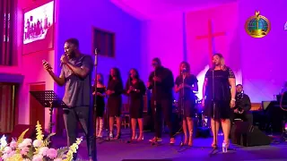 The Glory is here - Emmanuel Gyamfi and the EP Choir