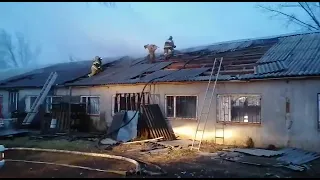 Пожар в цехе по производству пластиковых окон произошел в Ростовской области