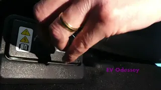 Kia EV6 How to use the key to unlock the V2L internal 13Amp socket