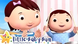 Baby Fingers Family | +30 Minutes of Nursery Rhymes | Moonbug TV | #vehiclessongs