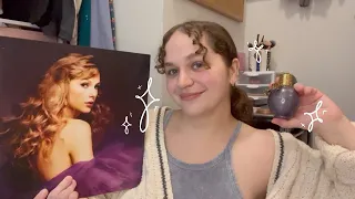 ASMR | showing you my Taylor Swift merch 💟 + tapping on albums 🎶