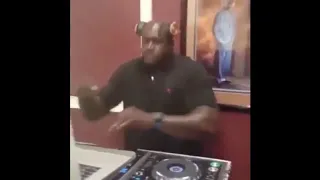 DJ Shaq | Shaquille O'Neil Djing Astrobot??!