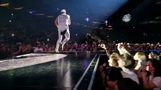 Backstreet Boys-Don't go breaking my heart/Larger than life-20221102- Budapest,Hungary