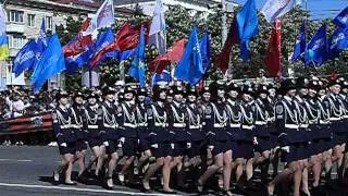 0642 - парад 9 мая в Луганске