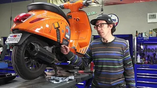 Oil Change on the Robot Bike | Vespa Sprint 150 Crank Case & Gear Box Oil Change