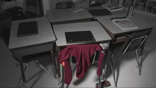 North Texas schools wear maroon in support of Uvalde students going back to class