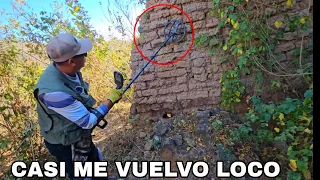 En Una VIEJITA casa ABANDONADA descubrimos un TESORO En la pura esquina...