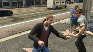 Grand Theft Auto V: Lazlow Jones Punched A Man