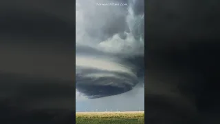 Wow! Mind-blowing Texas Panhandle supercell that dropped tennis-ball size hail!