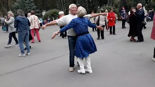 Ты на звонки не отвечай!!!💃🌹Танцы в парке Горького!!!💃🌹Харьков 2021