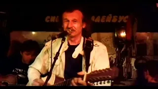 Пьяная песня 2 - Валерий Паталахов. Стихи и музыка - Валерий Паталахов. Видеомонтаж - Андрей Серов.