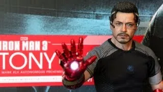 Tony Stark Iron Man 3 Hot Toys figure review (Mark XLII Armor Testing Version)