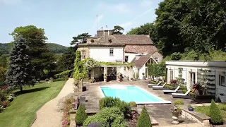 Purnell Manor by Drone | Cotswolds | Britain & Ireland | Oliver's Travels