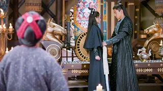 Someone walked in when my boyfriend and I were about to kiss! 💖Chinese Drama