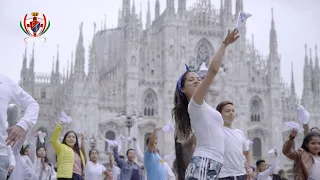 Marinera Peruana Conquista Italia | Bellísimo Flashmob Milán 2019