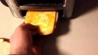 How to make grilled cheese sandwich with the toaster