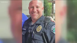 Austin police officer hurt while chasing suspect | KVUE