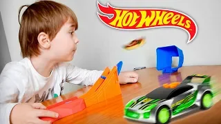 HOT WHEELS SUPER RAMP!! Toy Cars and Play Doh Star Wars for Kids