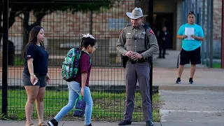 Uvalde students return to classroom for 1st time since massacre l ABC7