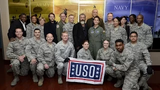 Vince Vaughn, Mel Gibson & Luke Bracey Host USO ‘Hacksaw Ridge’ Screening
