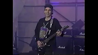 Joe Satriani on the Tonight Show with Jay Leno (1992)
